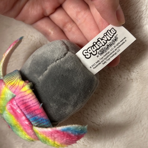 Squishville owl toy with bunny hat - Picture 4 of 4